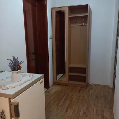 Apartman Lotus *